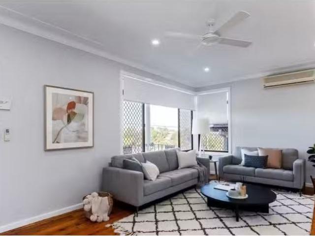 For Rent! 12 Werona Street, North Lambton House for rent List.