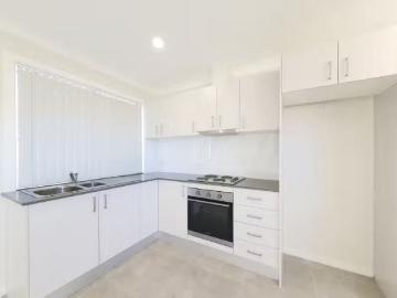For Rent! 12a Kruger Place, ERSKINE PARK Apartment for rent L.