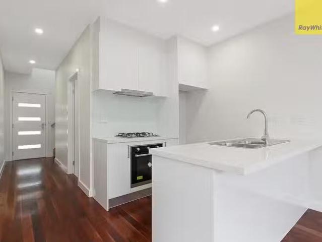 Unique 1/34 Yallourn Street, Ardeer, VIC 3022