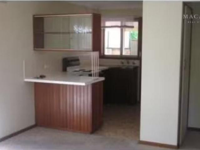 Just in! 1/35 Willow Street, Kooringal Apartment for rent Lis.