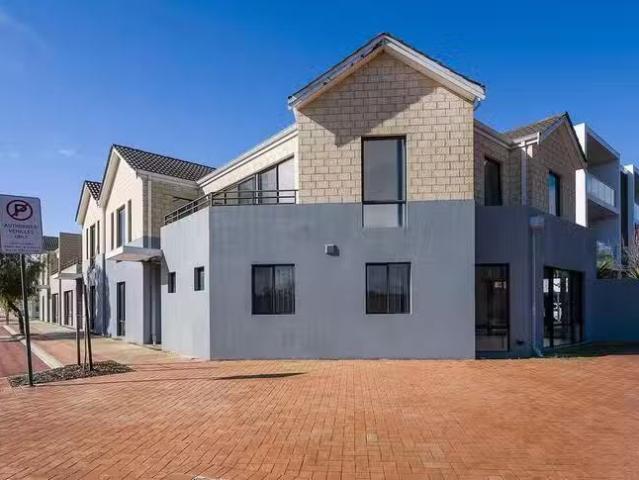 Charming 1/36 Mclarty Avenue, Joondalup, WA 6027