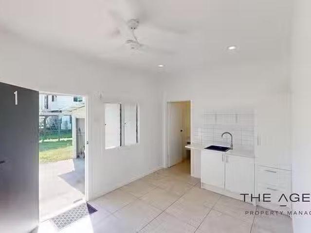 Just in! 1/375 Lakes Creek Road, Koongal, QLD 4701