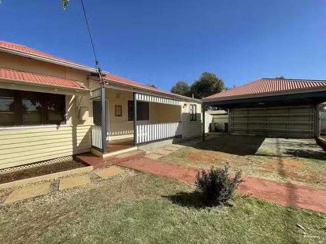 For Rent! 137 Campbell Street, West Lamington, WA 6430