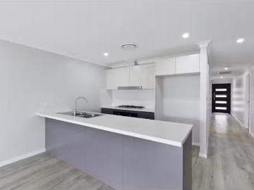 For Rent! 1/37 Watanobbi Road, Watanobbi Townhouse for rent L.