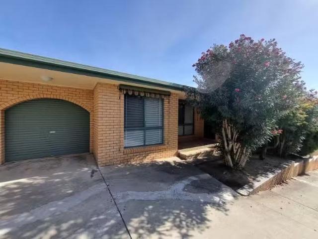 For Rent! 1/390 Woodstock Court, East Albury Apartment for ren.