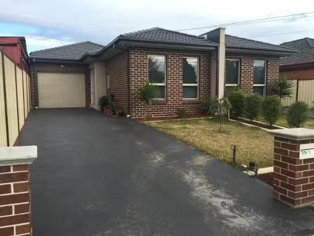 New 1/39 Leonard Avenue, St Albans VIC 3021