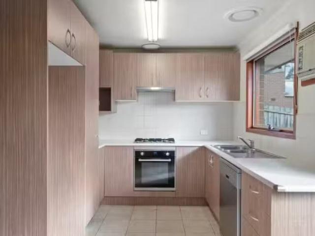 New 139 Victoria Rd, Chirnside Park VIC 3116 House For Lease