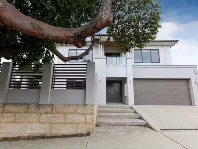 For Rent! 1/302 Preston Point Road, Attadale, WA 6156