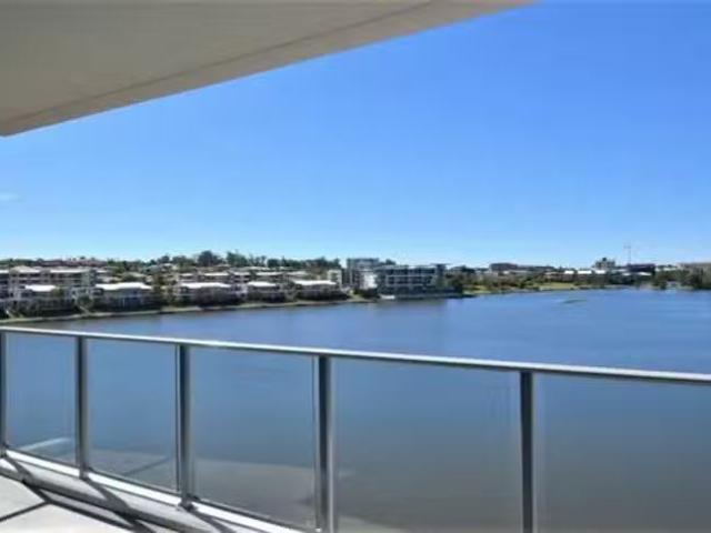 Rental! 1304/397 Christine Avenue, Varsity Lakes, QLD 4227
