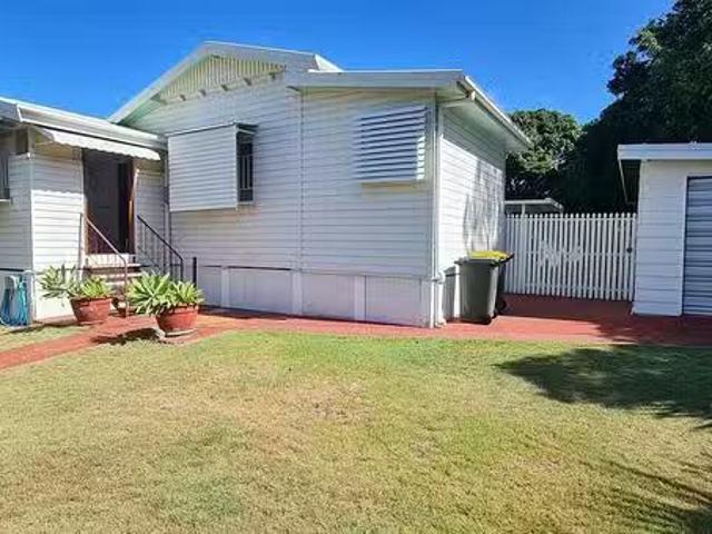 Nice 131 Freshwater Street, Torquay, QLD 4655