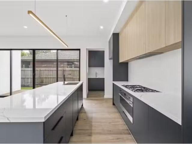Cozy 1/32 Galeka Street, COBURG NORTH Townhouse for rent List.