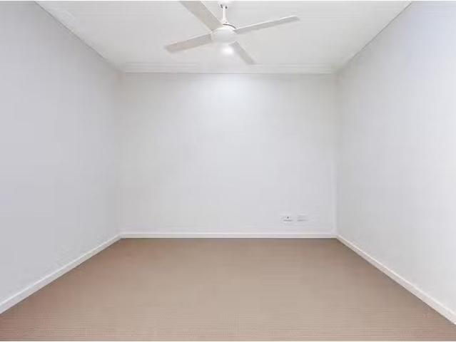 New 1/33 Lancaster Street, Thornton Townhouse for rent Listed.