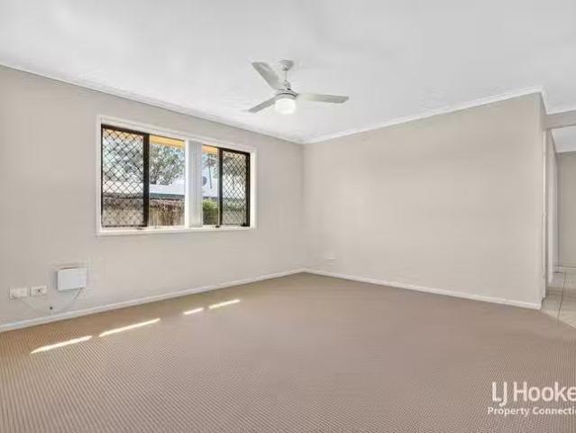 Rental! 1/3 Cross Place, Kallangur, QLD 4503