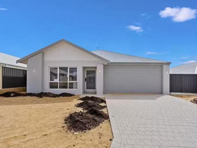 Just in! 13 Prevelly Way, Dawesville, WA 6211
