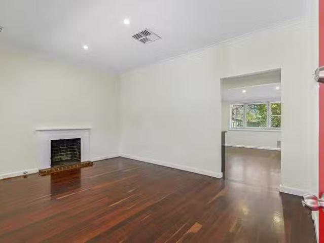 Nice 13 Wilkes Street, Hamilton Hill, WA 6163