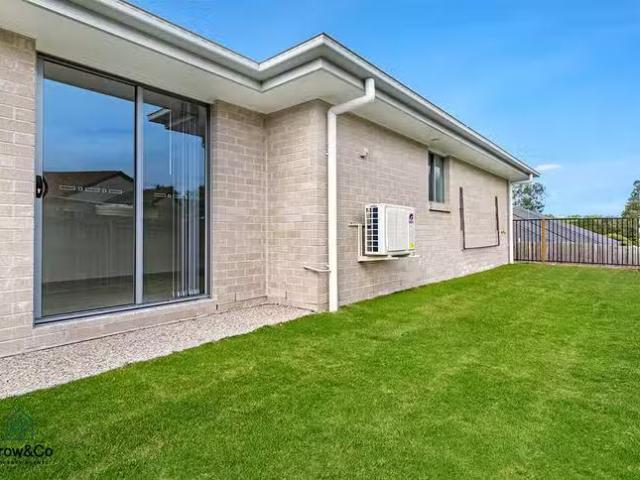 Cheap 13B Molly Court, Eagleby, QLD 4207