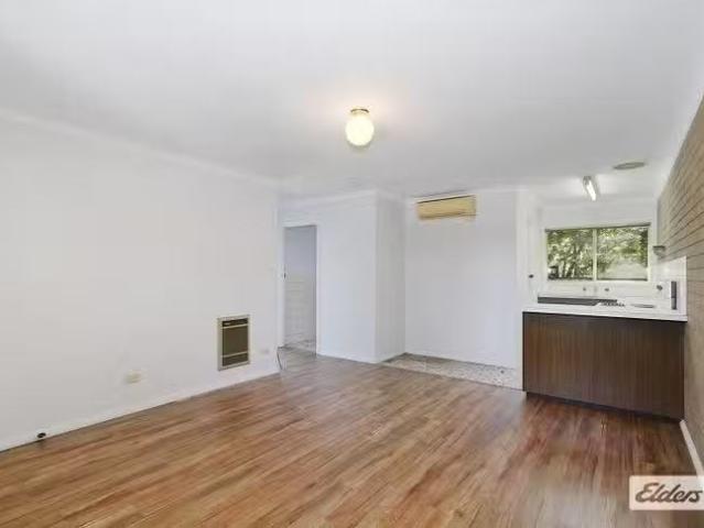 Charming 1/450 Ashford Street, Lavington, NSW 2641