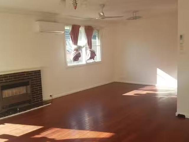 Unique 1/46 Fosters Road, Keilor Park VIC 3042