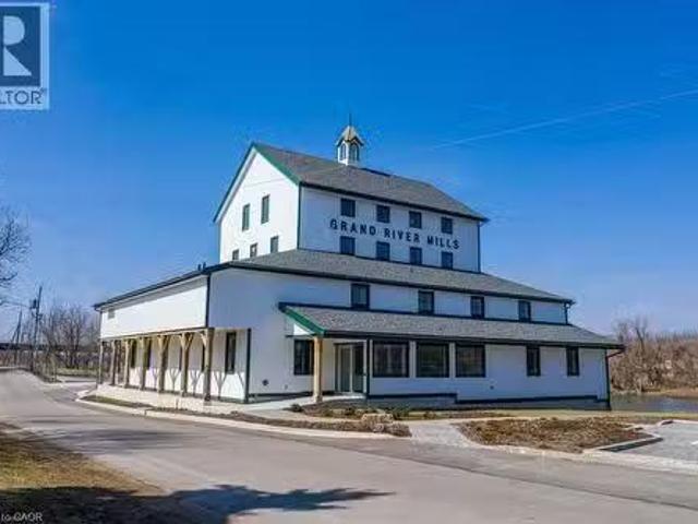 Cozy 146 Forfar Street W Unit# 301, Caledonia, ON, N3W 1J2 c.