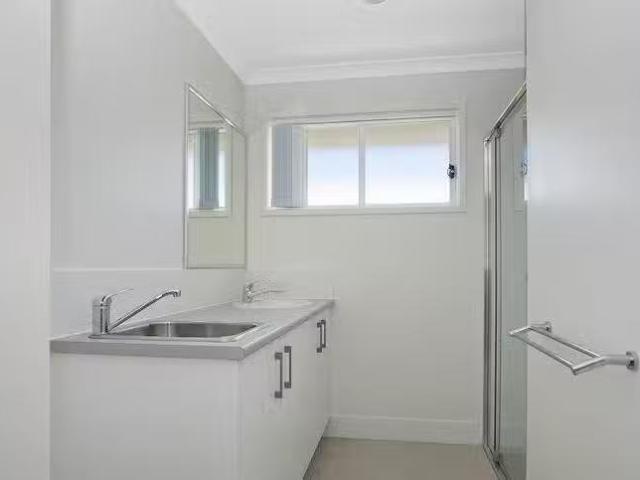Deal! 1/46 Ruby Crescent, Meridan Plains, QLD 4551