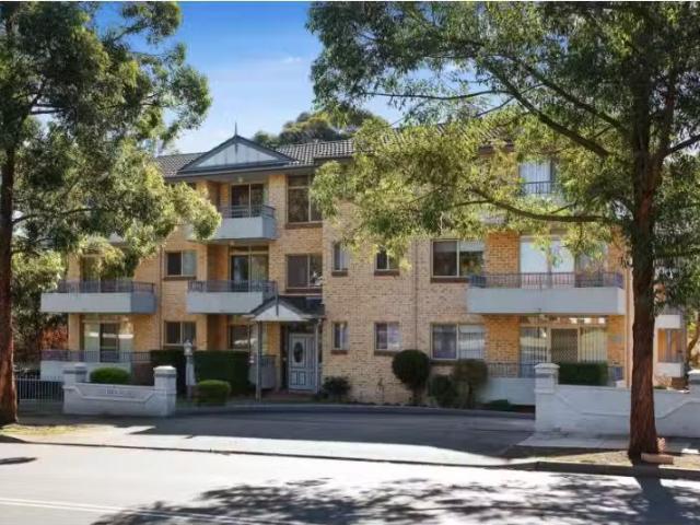 Cozy 14/261 Dunmore St, PENDLE HILL Apartment for rent Listed.