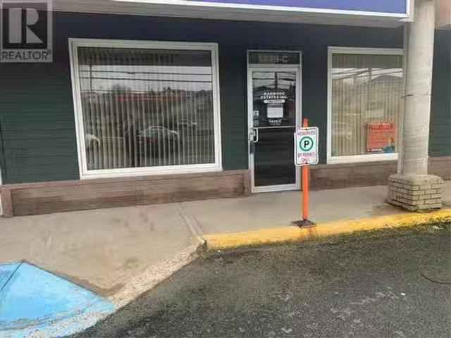 For Rent! 1429 Topsail Road, Paradise, NL, A1L 1H6 commercia.