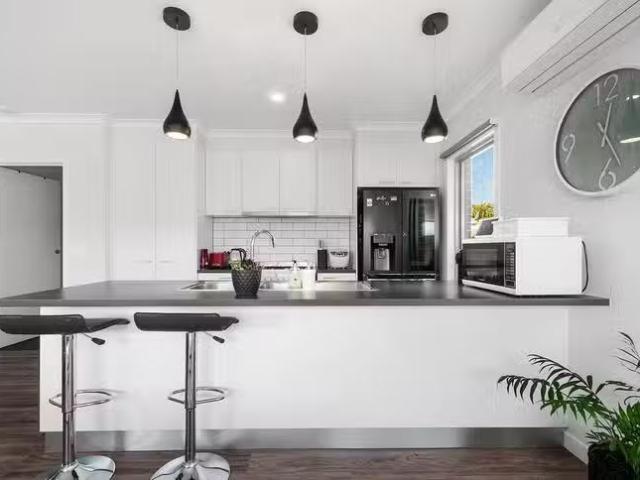 Nice 1/43 Mcnulty Drive, Traralgon, VIC 3844