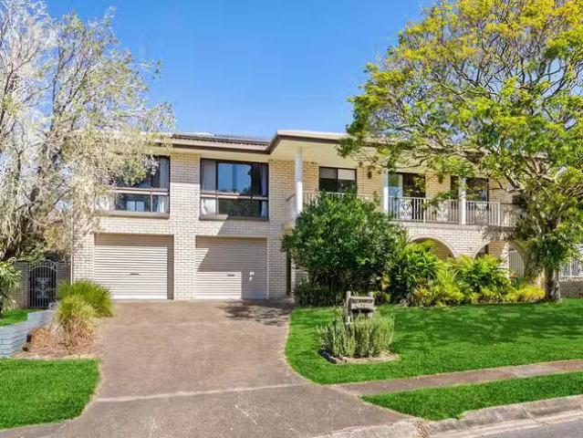 Cozy 14 Cawarra Street, Carseldine, QLD 4034
