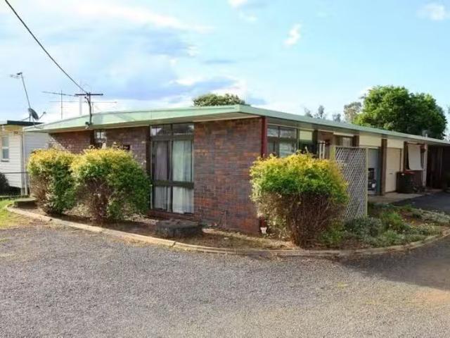 Just in! 1/4 Booth Street, Kingaroy, QLD 4610