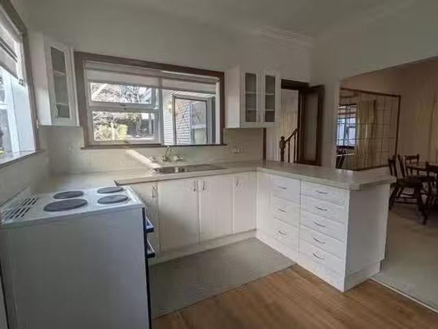 Charming 14 Baltic Street, Fairlight, NSW 2094