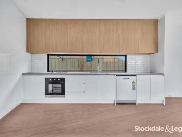 For Rent! 1/4 Orr Court, Laverton, VIC 3028