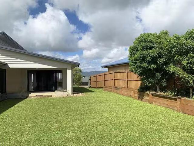 Just in! 14 Nerboni Close, Atherton, QLD 4883