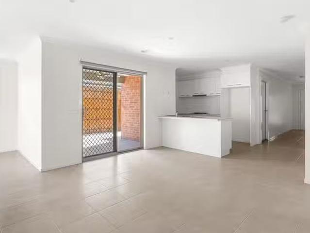 Nice 14 Seagrass Crescent, Point Cook VIC 3030