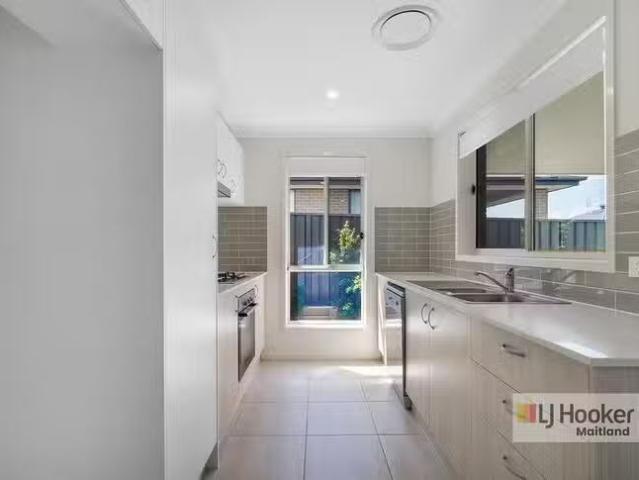 Rental! 1/4 Quintero Close, Heddon Greta, NSW 2321