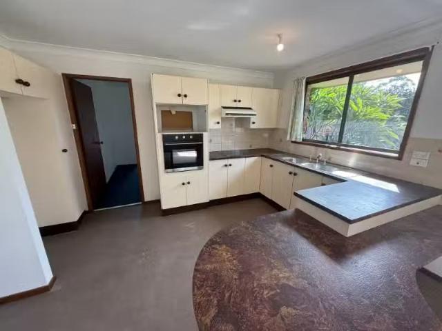 Unique 155 Mount Hall Road, Raymond Terrace House for rent Li.