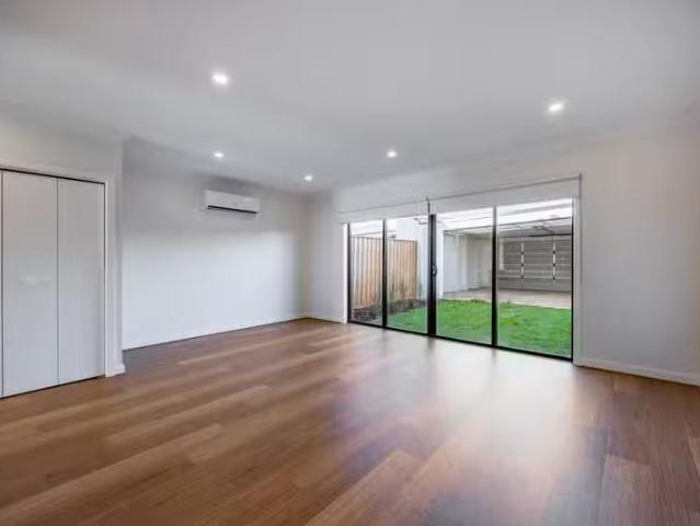 Cheap 155 Callaway Street, MAMBOURIN, VIC 3024 House for Rent