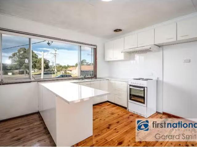 Cheap 158 Camden Rd, Douglas Park House for rent Listed by Su.