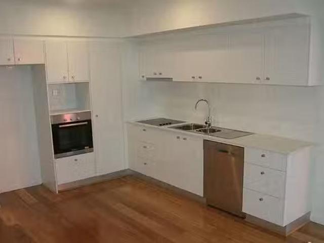 Charming 15/11 Kingsmill Street, Chermside, QLD 4032