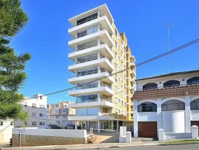 Deal! 15/120 122 Beach Street, Coogee, NSW 2034