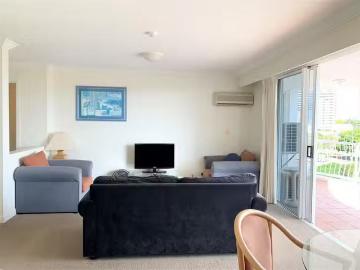Just in! 1512/24 Queensland Avenue, Broadbeach, QLD 4218