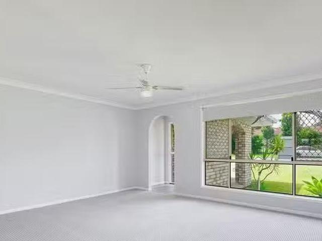 Charming 15 Grigg Drive, Morayfield, QLD 4506