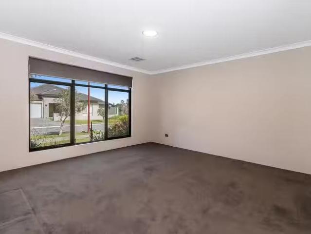 Rental! 15 Kempster Way, Southern River, WA 6110