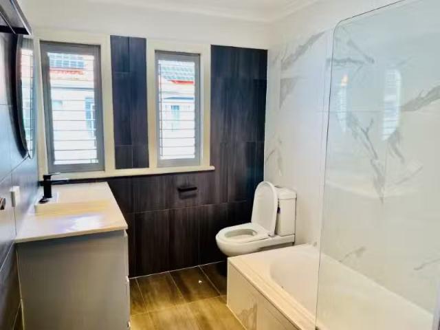 Cozy 15 Kensington Ave, SEVEN HILLS House for rent Listed by.