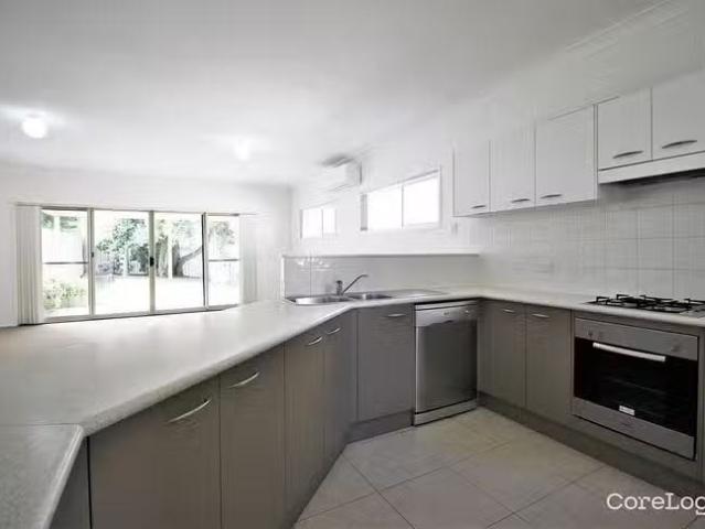 Rental! 15 Isaac Street, Peakhurst, NSW 2210