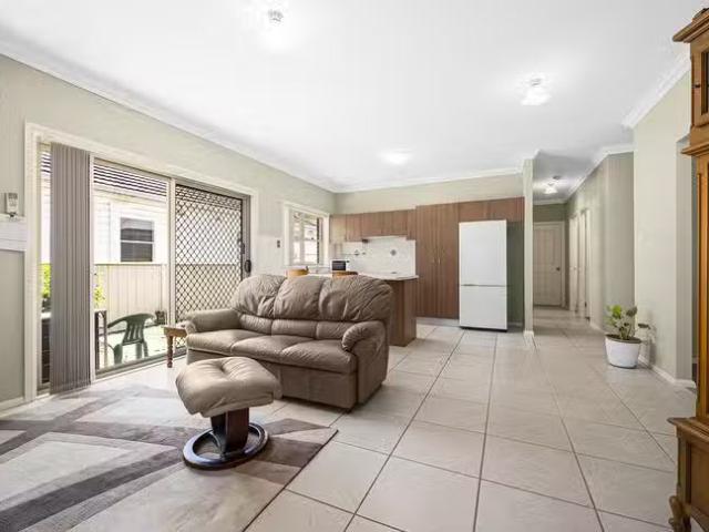 Just in! 1/5 Jacaranda Avenue, Raymond Terrace, NSW 2324