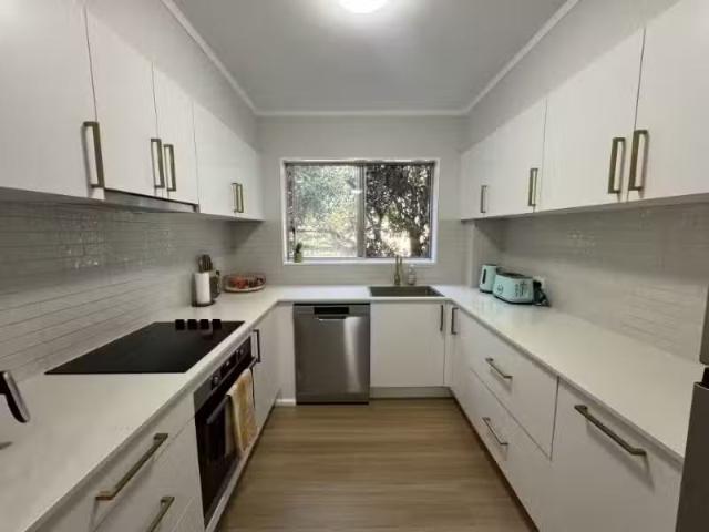 Rental! 1/5 Merewether St, Merewether Apartment for rent List.