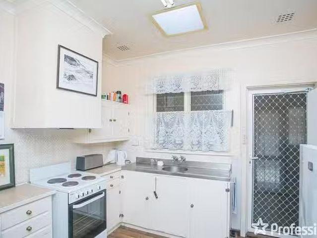Charming 15 New Bond Street, Midland, WA 6056