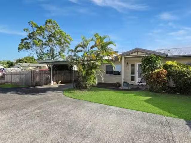 Unique 1/5 Shaft Street, Edmonton, QLD 4869