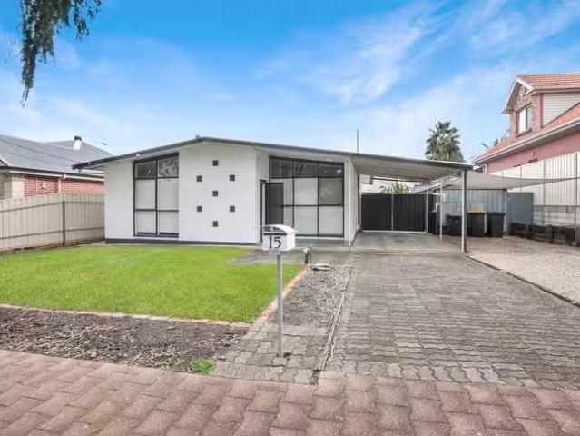 Charming 15 Rita Avenue, Rostrevor, SA 5073