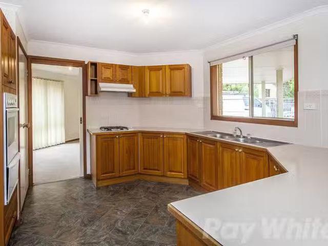 Unique 1/5 Watson Close, Rowville, VIC 3178